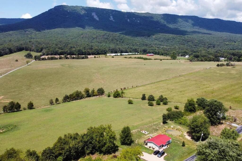 Villa Holly Tree Retreat Located In Beautiful Luray, Va. Extérieur photo